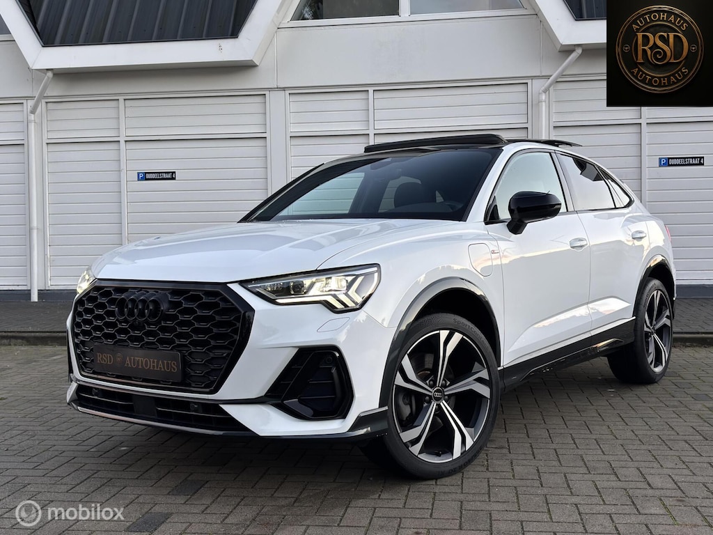 Audi Q3 Sportback 45 TFSI e 3xSline Pano trekh. Nieuwstaat