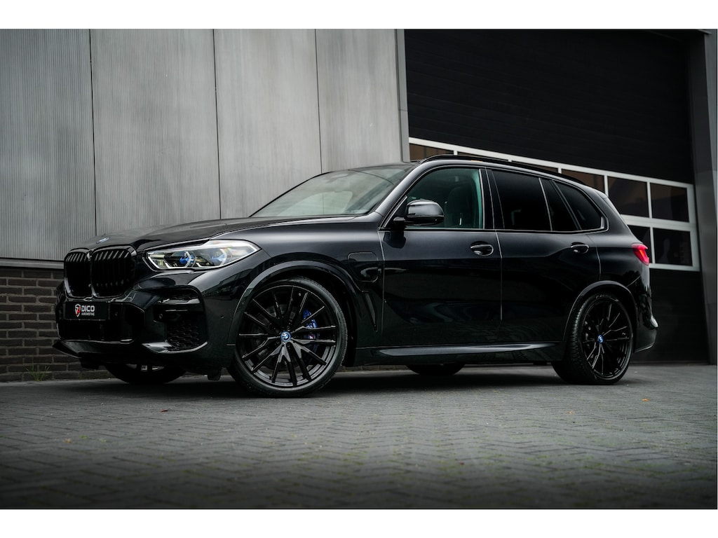 BMW X5 xDrive45e High Executive M-Sportpakket /BTW-Auto/ Laser/ Pano-Dak/ Luchtvering/ 360-camera/ Head-Up/ ACC/ Stoelvent./ Trekhaak/ 22'' LMV