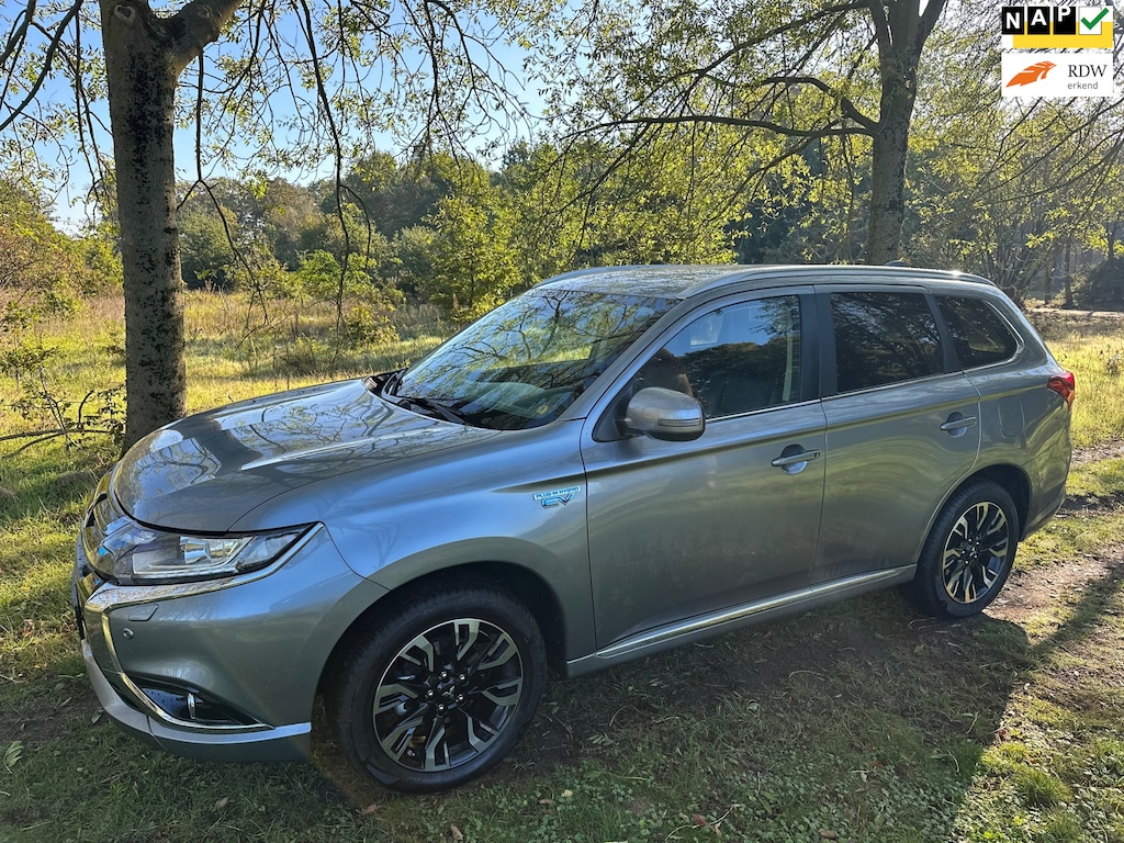 Mitsubishi Outlander 2.0 PHEV Executive Edition APK 15-12-2026