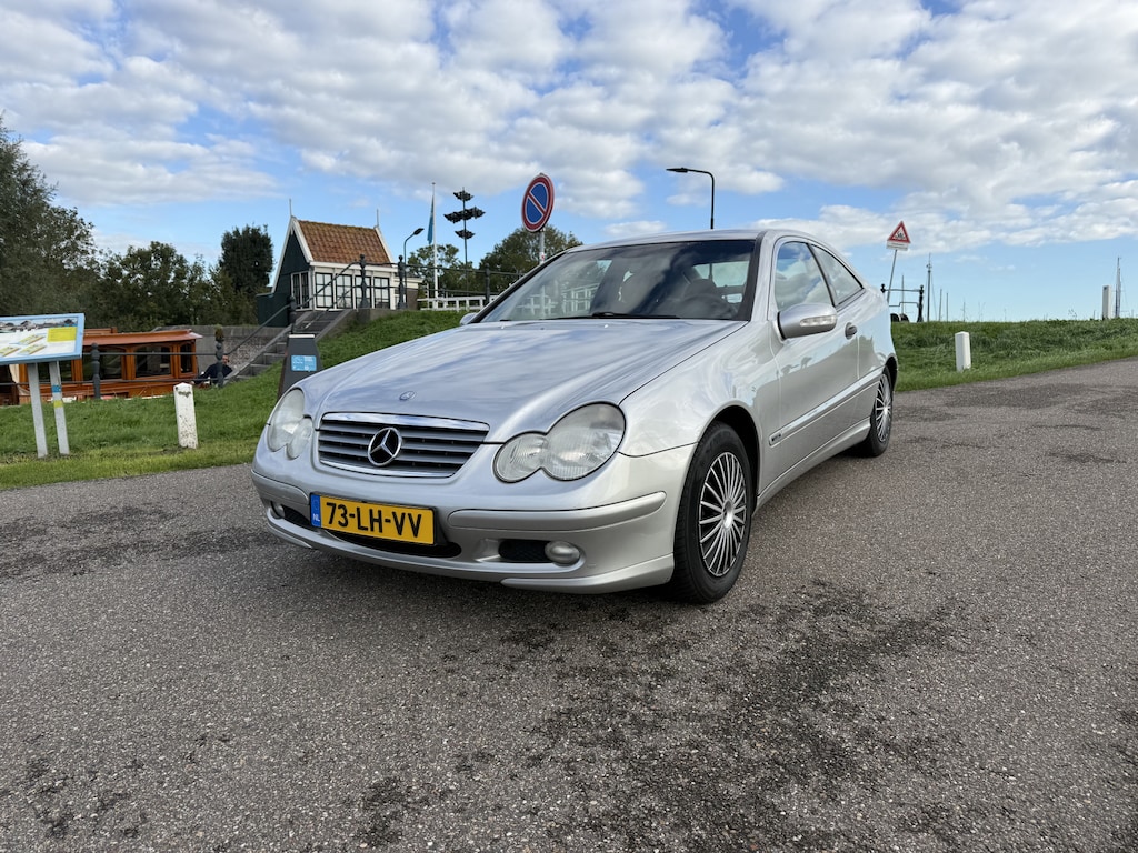 Mercedes-Benz C-klasse Sportcoupé 180 K. Class bj2003/118000km/NAP