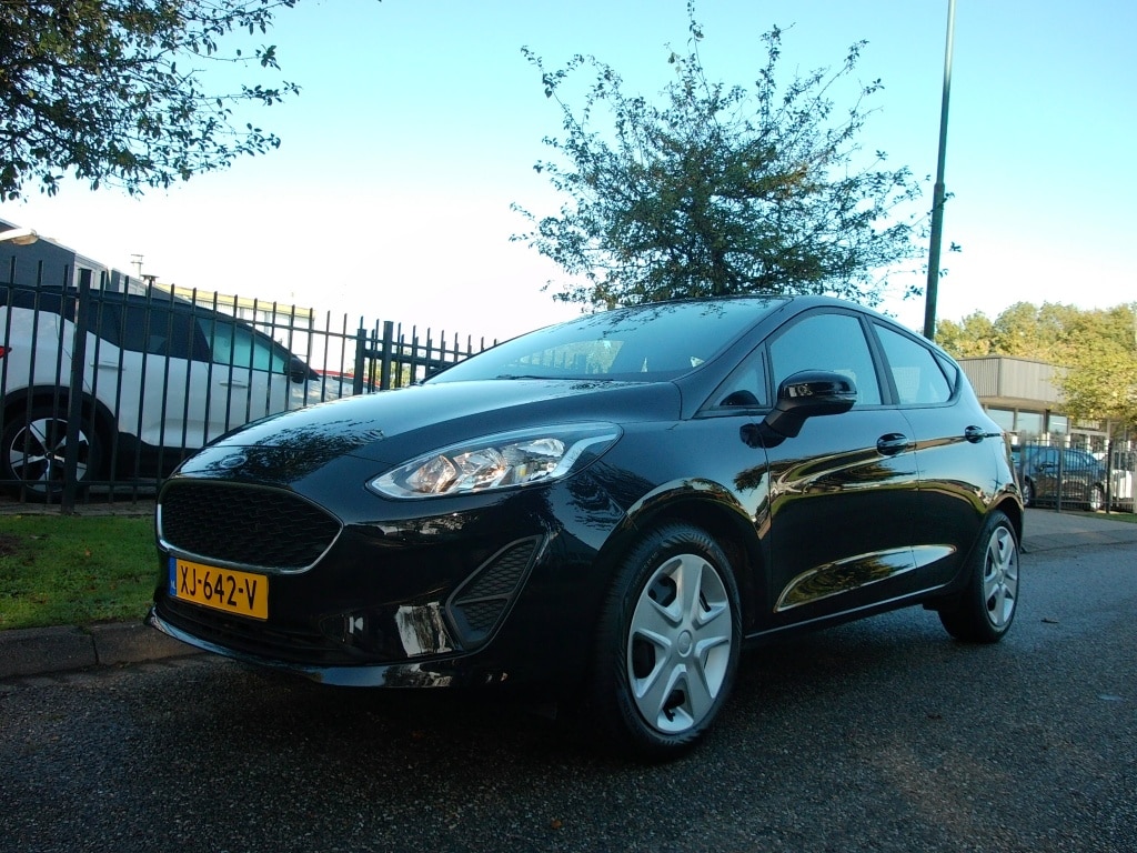 Ford Fiesta 1.1 85pk 5dr Trend AIRCO MOOI