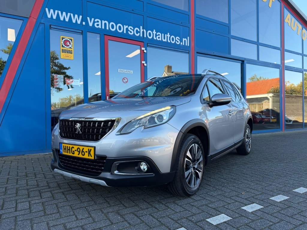 Peugeot 2008 1.2 110pk Panodak Navi Carplay Camera Led Airco