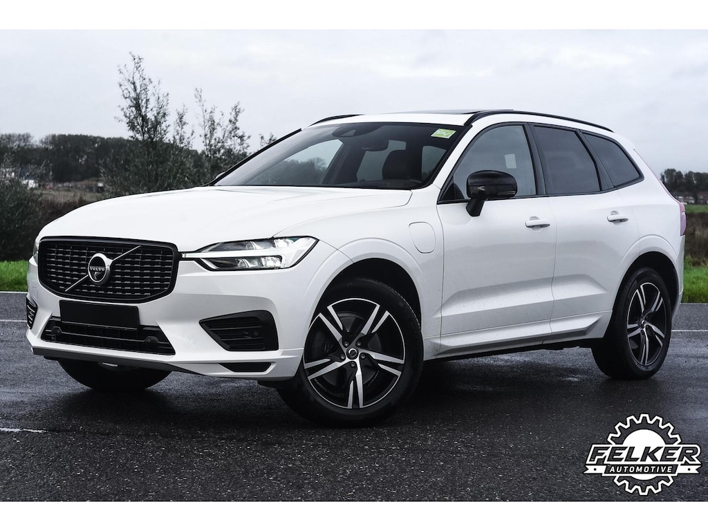 Volvo XC60 T8 AWD | Pano | 360° | Luchtvering | Leder