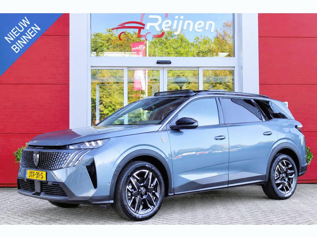 Peugeot 5008 1.2 Hybrid 145PK AUTOMAAT GT 7p | PANORAMISCH SCHUIFDAK PACK | 360° VISION & DRIVE ASSIST PLUS PACK: (360° CAMERA, BUITENSPIEGELS MET KANTELFUNCTIE, DRIVE ASSIST 2.0, DRAADLOZE TELEFOONLADER, ANTIDIEFSTALALARM) | BEKLEDING ALCANTARA/KUNSTLEDER | SEAT PACK COMFORT: (AGR BESTUUDERSSTOEL EN PASSAGIERSSTOEL ELEKTRISCH VERSTELBAAR MET MASSAGE FUNCTIE, BESTUUDERSSTOEL MET GEHEUGENFUNCTIE, BUITENSTE ZITPLAATSEN ACHTERBANK VERWARMBAAR) | GLANZEND ZWARTE DAKRAILS | BLUE INGARO | 19" LICHTMETALEN VELGEN "BREDA" | DRAADLOZE TELEFOONLADER | APPLE CARPLAY/ANDROID AUTO DRAADLOOS | LED MATRIX KOPLAMPEN | EXTRA GETINTE ACHTERRUITEN | 7-PERSOONS | 3-ZONE CLIMATE CONTROL | NAVIGATIE | VERWARMBAAR SUURWIEL | STOEL VERWARMING | ZWARTE HEMEL BEKLEDING | SFEER VERLICHTING | 21" ZWEVEND HD SCHERM | ELEKTRISCH BEDIENBARE ACHTERKLEP | HIGH BEAM ASSIST (ADAPTIEVE GROOTLICHTASSISTENT |
