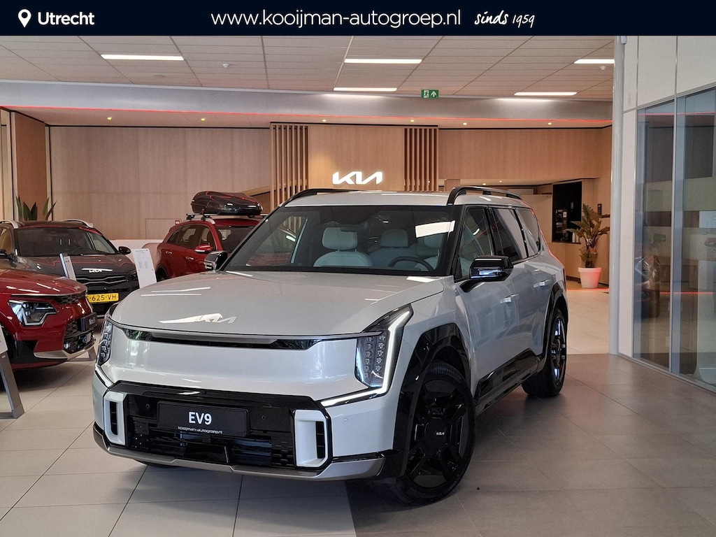 Kia EV9 GT-Line AWD 99.8 kWh Direct uit voorraad leverbaar, in de kleur Iceberg Green.