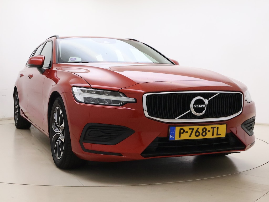 Volvo V60 2.0 B3 Core Adaptieve Cruise Control | Achteruitrijcamera | Lichtmetaal 17"