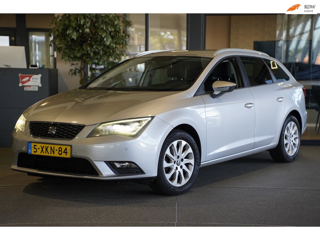 SEAT Leon ST 1.2 TSI Style Business Navi Xenon Cruise Airco Pdc
