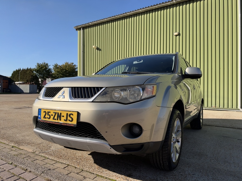Mitsubishi Outlander 2.4 Intro Edit. 2WD