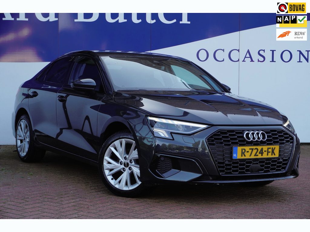 Audi A3 Limousine 30 TFSI Advanced edition / 1EIG / Virtual / LED / ORIG-NL / Carplay / Sportstoelen / Stoel-verw / adaptief-cruis