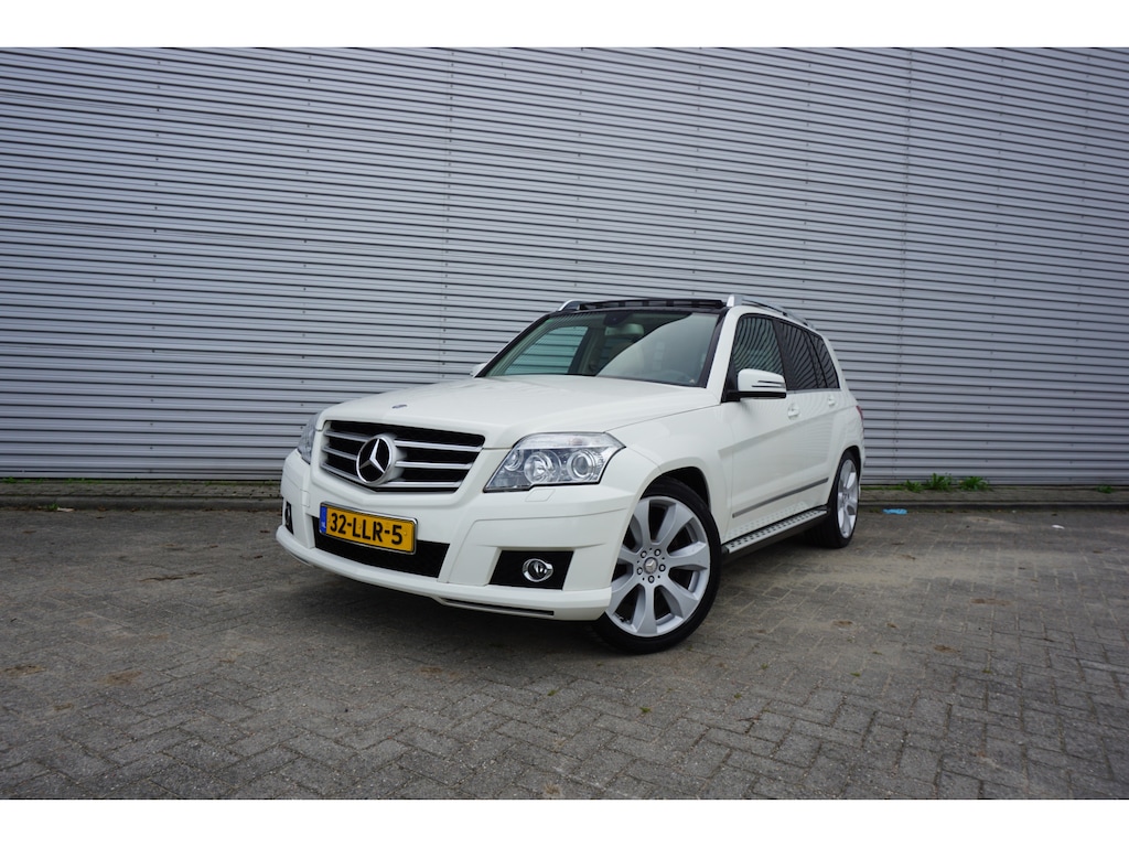 Mercedes-Benz GLK 350 4-Matic Automaat - Pano / Climate / Navi / Cruise / Camera / Leder / Stoelverw. / Trekhaak