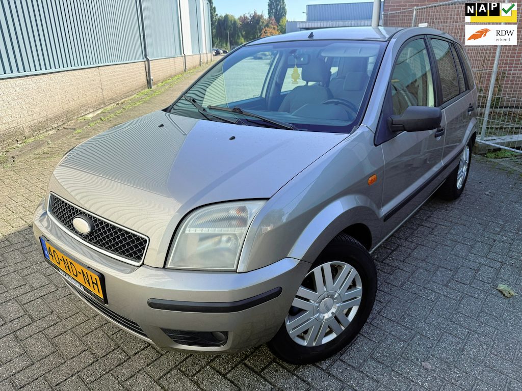 Ford Fusion 1.6-16V Centennial*AIRCO*APK*NAP*CAMERA*NAVI*RIJD SCHAKEL GOOD