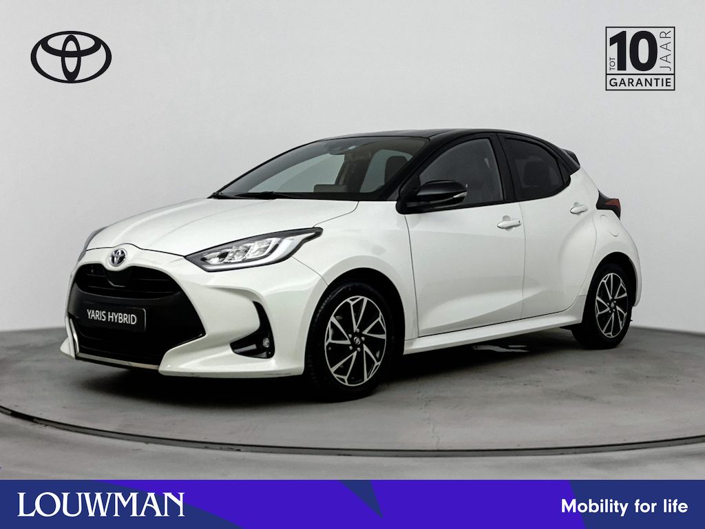 Toyota Yaris 1.5 Hybrid Dynamic Plus | Lederen bekleding | Cruise Control Adaptief | Achteruitrijcamera |