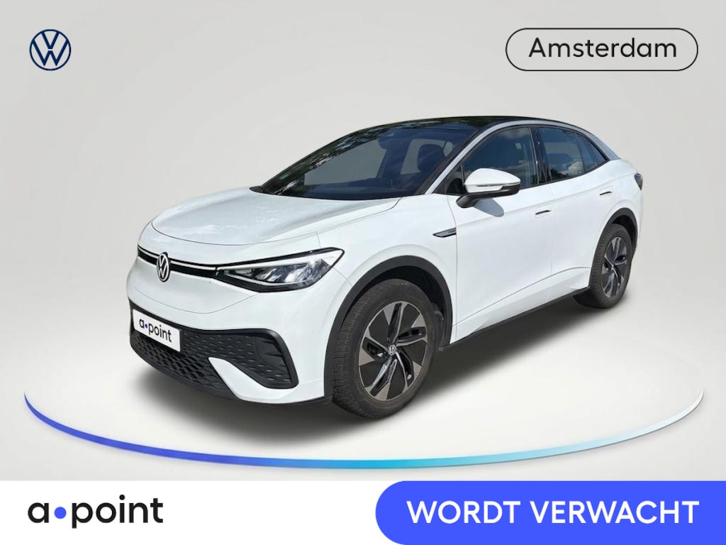 Volkswagen ID.5 Pro 77 kWh 174 PK | Wegklapbare trekhaak | Voorstoelen verwarmd | 19 Inch