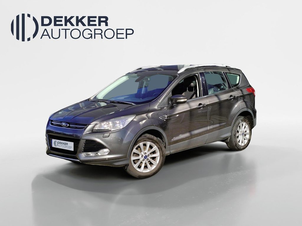 Ford Kuga 1.5 Titanium - 2.000 kg trekgewicht - TREKHAAK - VOORRUITVERWARMING - PARKEERSENSOREN V+A