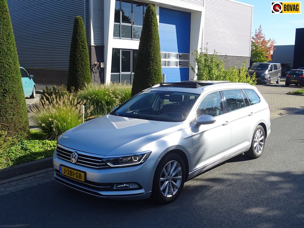 Volkswagen Passat Variant 1.4 TSI ACT Highline | Panorama | Camera | 100% Onderhouden