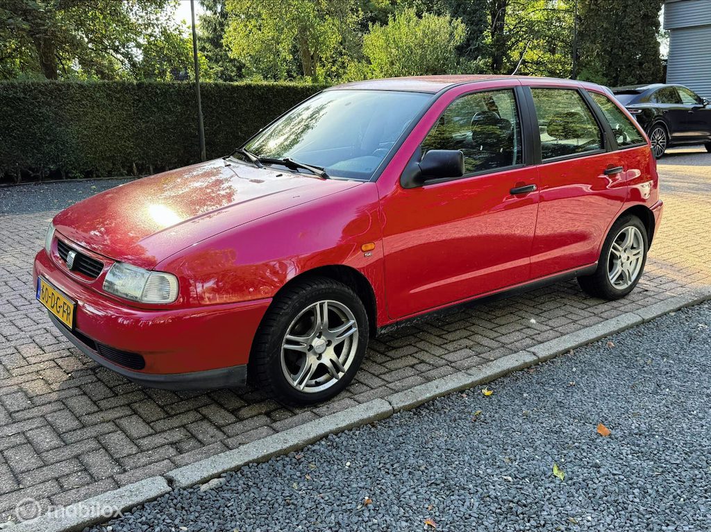 SEAT Ibiza 1.4i E 5 DEURS APK TOT 17-05-2027
