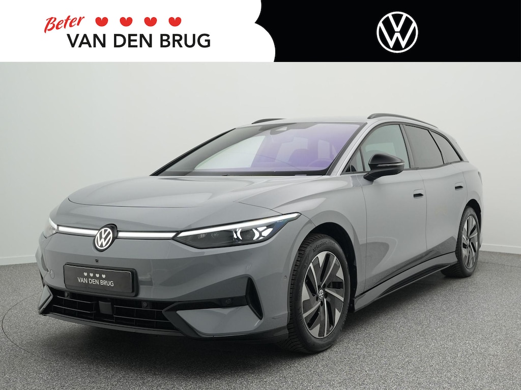 Volkswagen ID.7 Tourer Pro 77 kWh 286 PK | Warmtepomp | Adaptieve Cruise Control | Stuur & Stoelverwarming | 360 Graden Camera | Trekhaak |