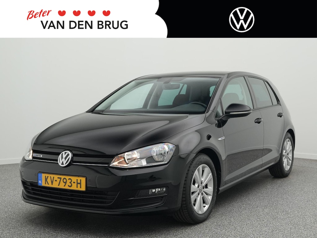 Volkswagen Golf 1.0 TSI 115PK Connected Series | Achteruitrijcamera | Cruise Control | Trekhaak | Navigatie | Apple Carplay |