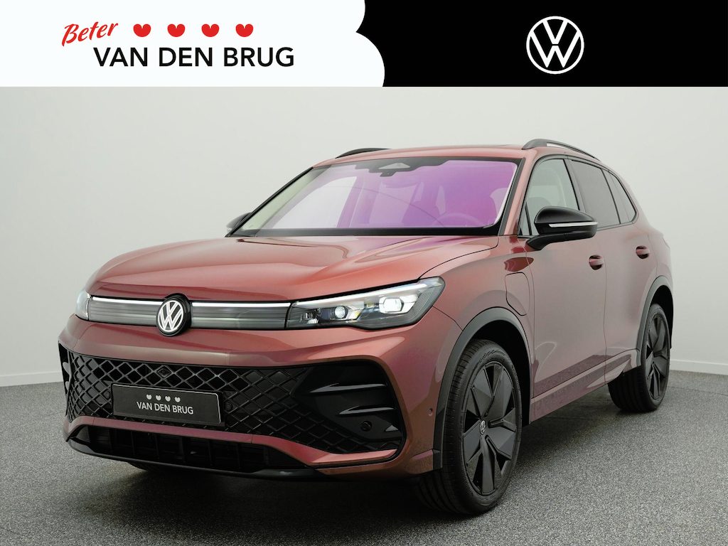 Volkswagen Tiguan 1.5 eHybrid 204 PK Edition 20 | Trekhaak | Panoramadak | Matrix - LED | Stoelverwarming |
