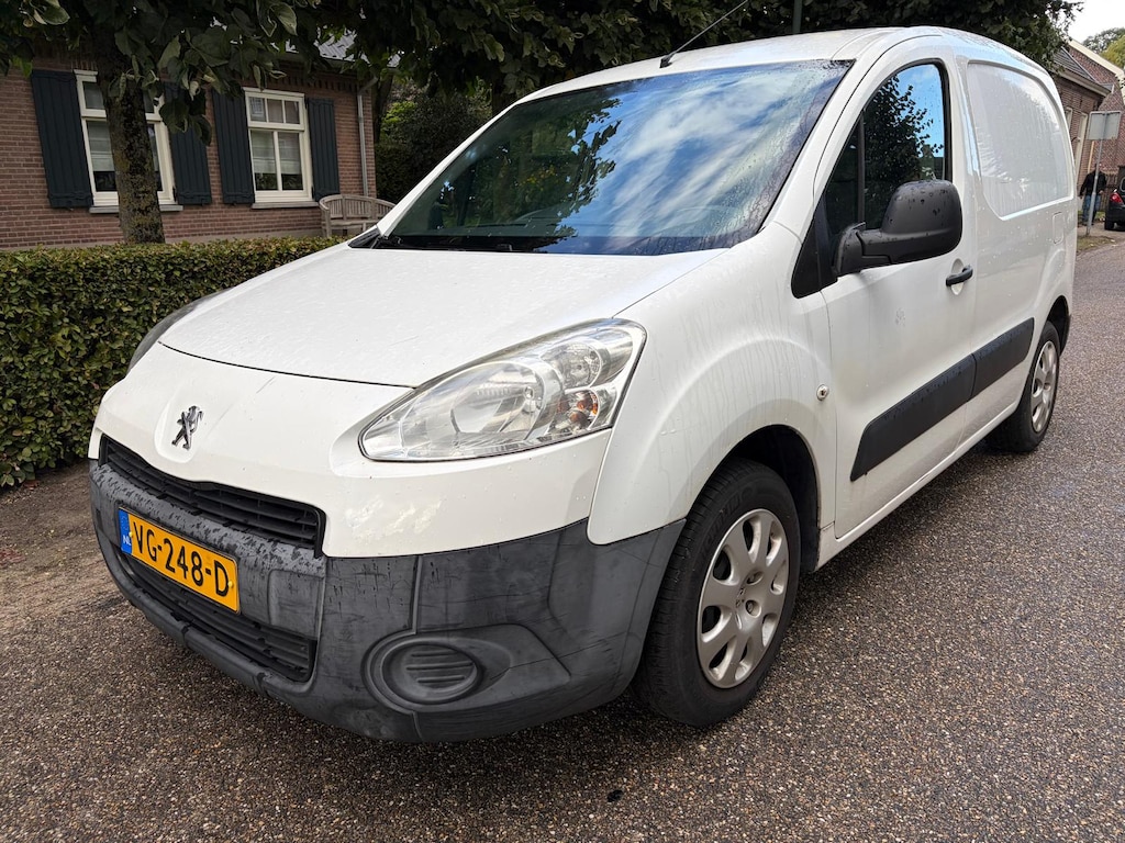 Peugeot Partner 1.6 HDI L1XR apk tot 10-2027, distr.riem verv.