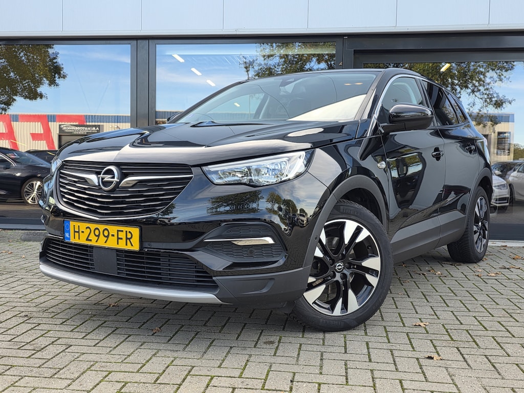 Opel Grandland X 1.2 Turbo Business Executive + COMFORTSTOELEN + CAMERA + KEYLESS