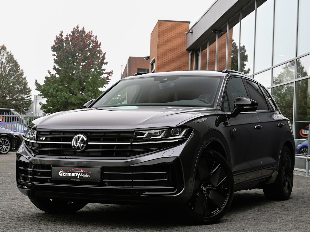 Volkswagen Touareg 3.0TSi eHybrid 4MOTION R Lucht Pano Tr-Haak Massage 21-Inch Dynaudio ACC