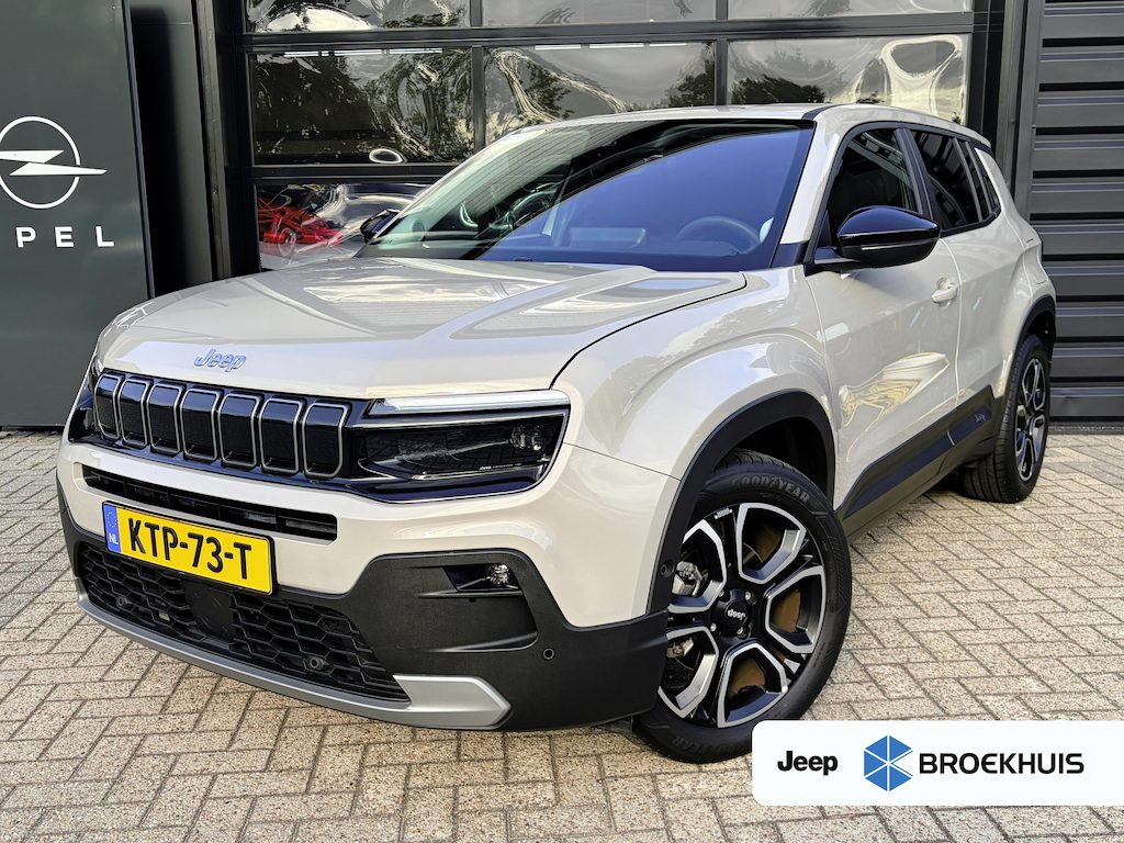 Jeep Avenger Summit 54 kWh 156 PK | ADAPTIEVE CRUISE CONTROL| SFEERVERLICHTING| DODEHOEK DETECTIE| DRAADLOZE TELEFOONLADER| JEEP PERFORMANCE LED| CAMERA + PARKEERSENSOREN| APPLE CARPLAY/ANDROID AUTO| EERSTE EIGENAAR|
