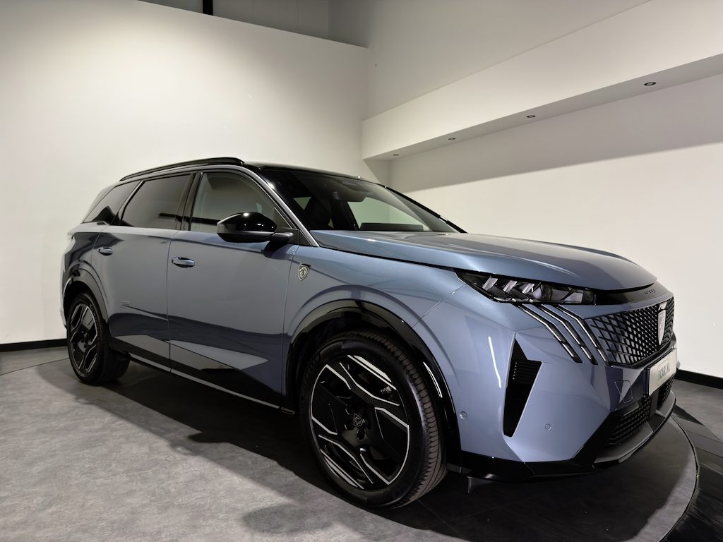 Peugeot e-5008 GT 73 kWh 7p | Luxe Leder | elektrische stoelen met memory | 360 cam