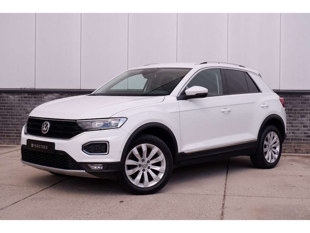Volkswagen T-Roc 1.5 TSI Sport | LED | Trekhaak | Carplay | Camera | Virtual Cockpit | Blind-Spot | PDC