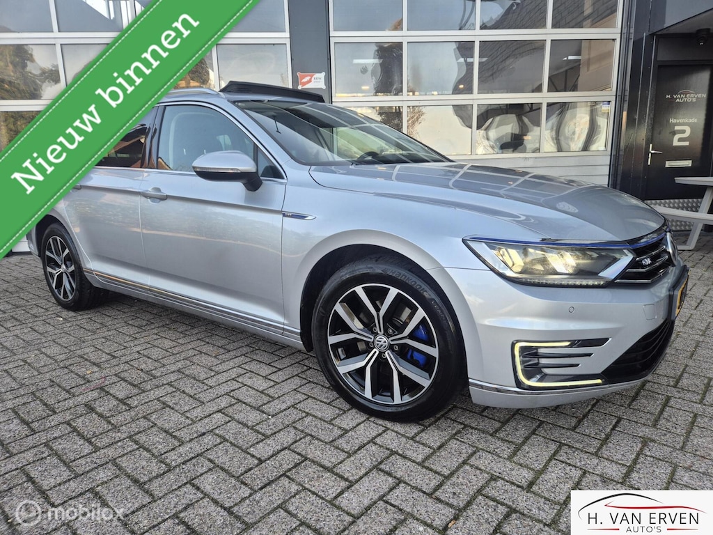 Volkswagen Passat Variant 1.4 TGTE Highline SCHUIFKANTELDAK