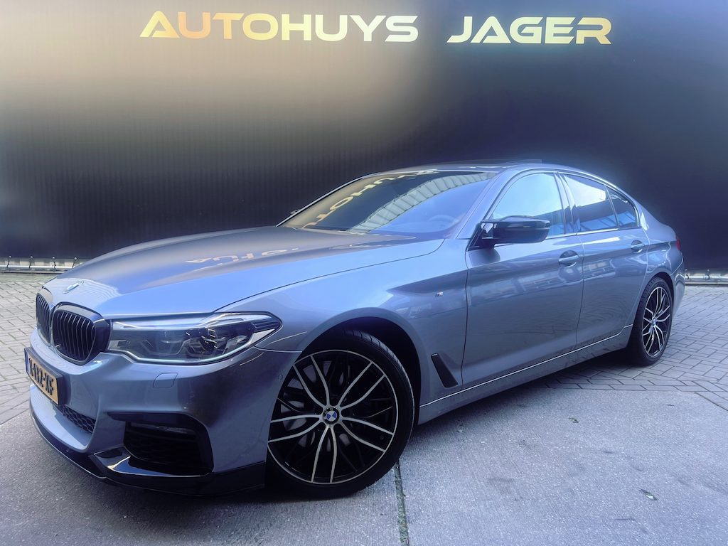 BMW 5-Serie 540i xDrive High Executive -M Sport Pano Ventilatie 360 Leder Keyless