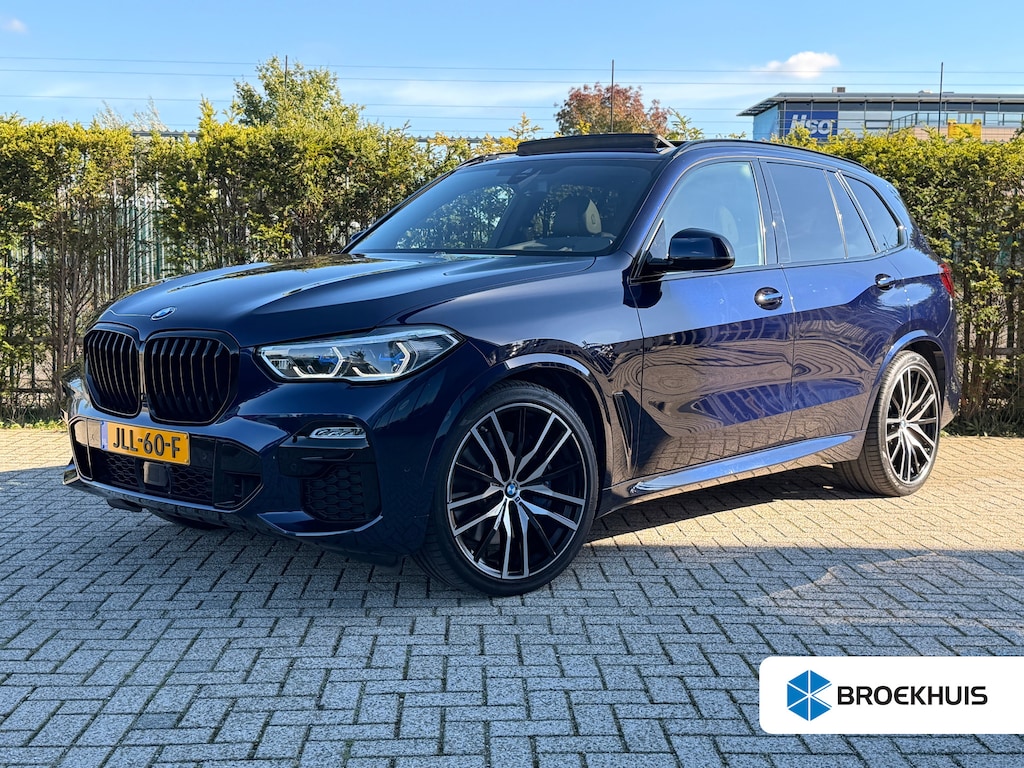 BMW X5 M50i High Executive 530PK | Adapt. Cruise | Softclose | 4-wielsturing | Skylounge | Trekhaak | Harman & Kardon | Head-up | Laser | Memory |