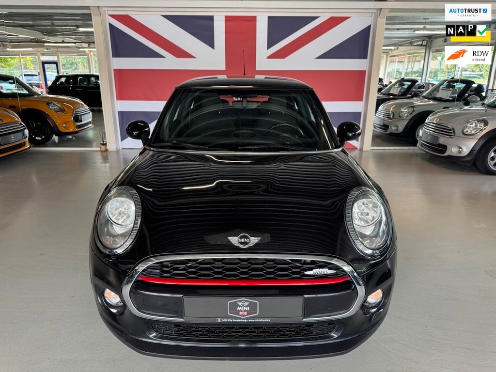 MINI Cooper 3-Deurs 1.5 Business ( 6 MAANDEN GARANTIE )