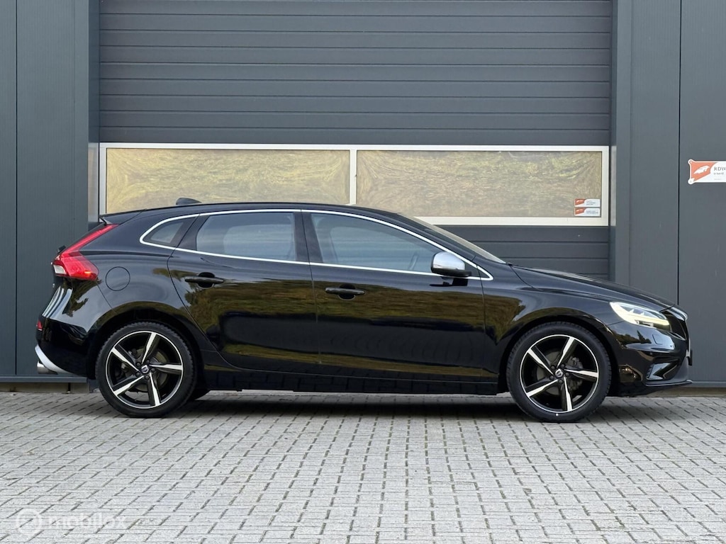 Volvo V40 2.0 D2 R-Design /Thor Hammer LED/ 1op20/ Super KMs