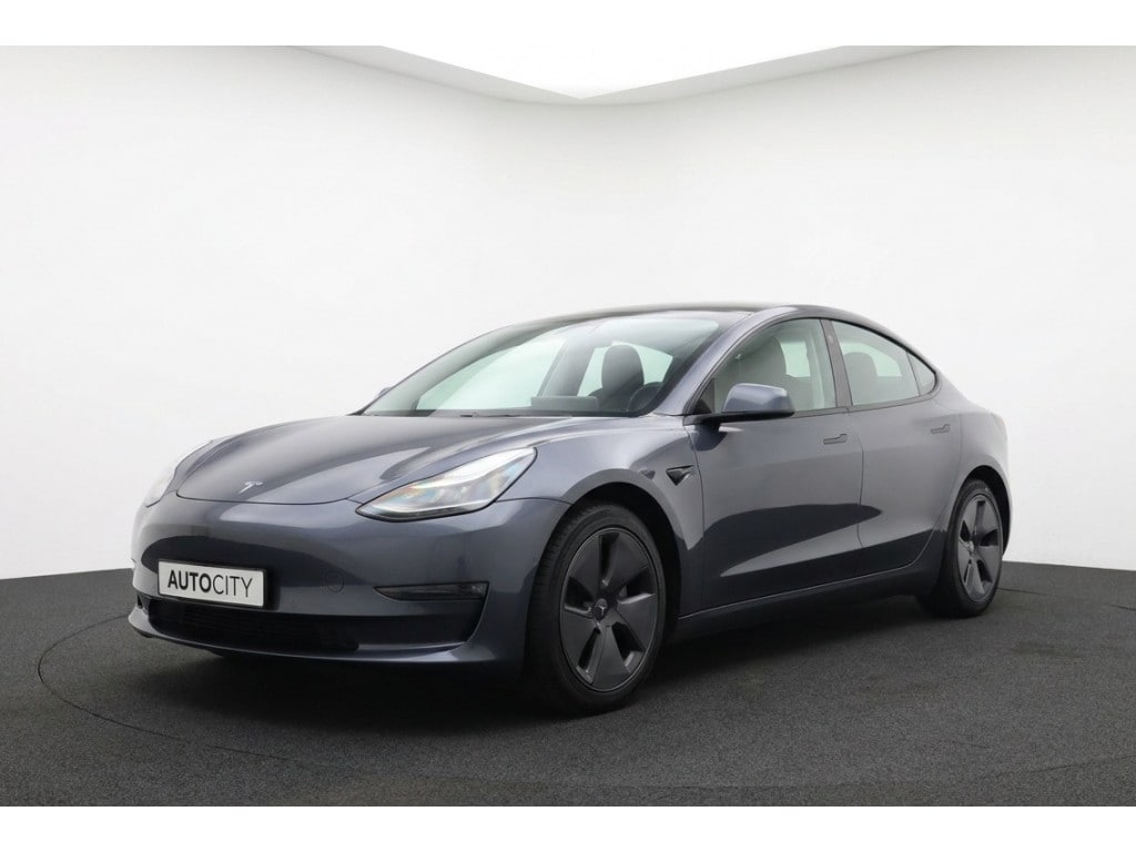 Tesla Model 3 Standard Range Plus RWD 60 kWh 92% SOH AMD Ryzen l Pano l FSD 3 | Trekhaak afneembaar