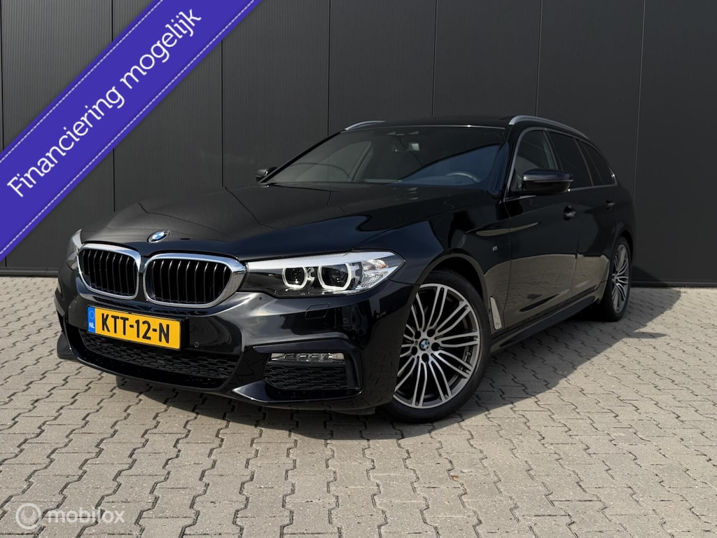 BMW 5-Serie Touring 520I Touring High Executive/Pano/Leder/M pakket/Ambient