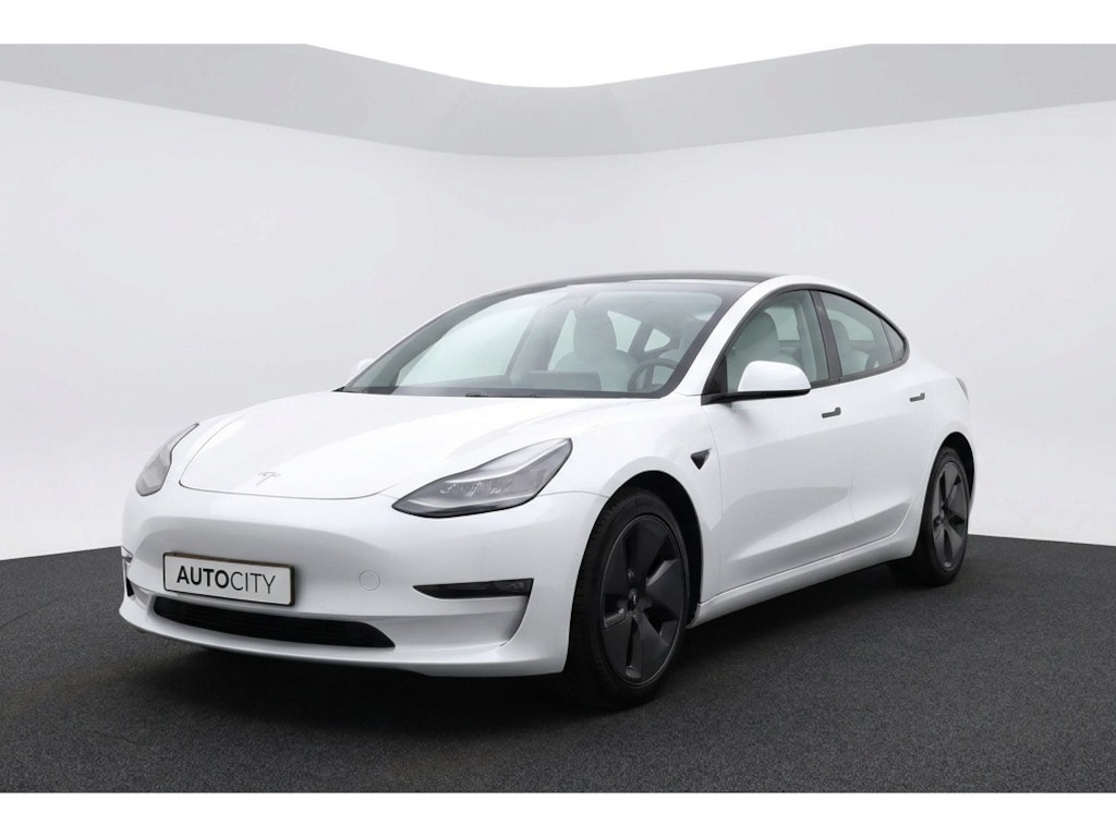 Tesla Model 3 Standard RWD Plus 60 kWh 91% SOH FACELIFT | Warmtepomp | Autopilot