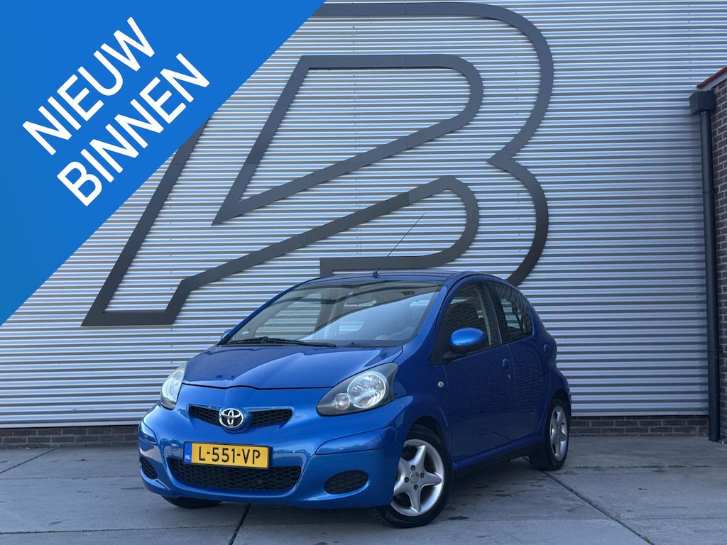 Toyota Aygo 1.0-12V Cool 5-Deurs|Airco|Elektr. Ramen|LM Velgen|Nieuwe APK bij Aflevering