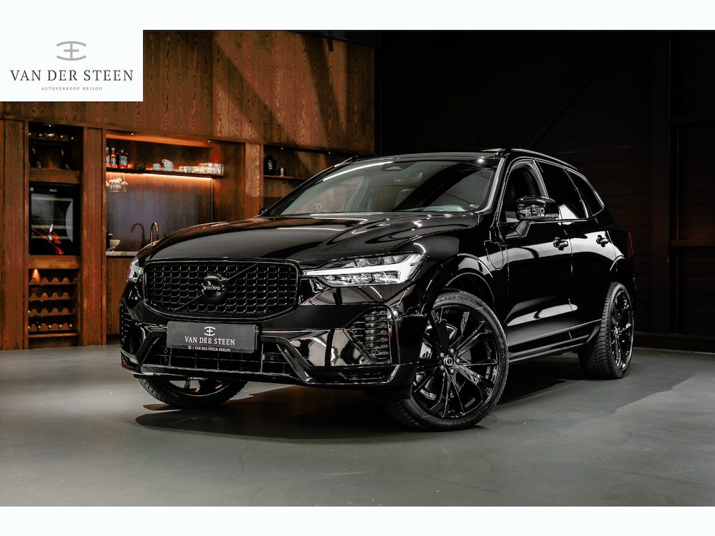 Volvo XC60 2.0 T6 Plug-in hybrid AWD Ultimate Black Edition Nieuw | R Design
