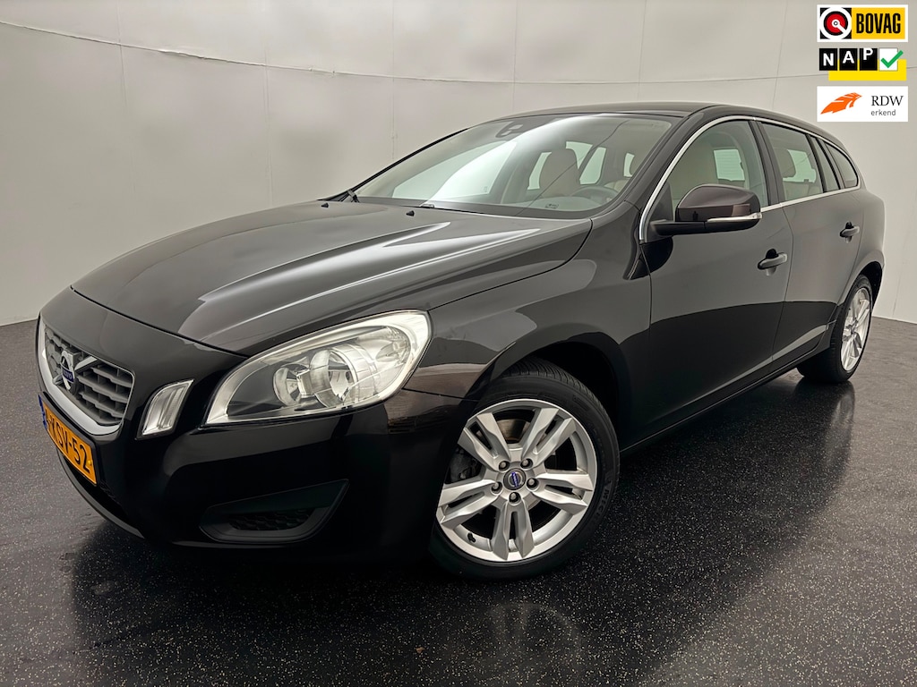 Volvo V60 1.6 T3 Momentum Trekhaak/Dealer ond.