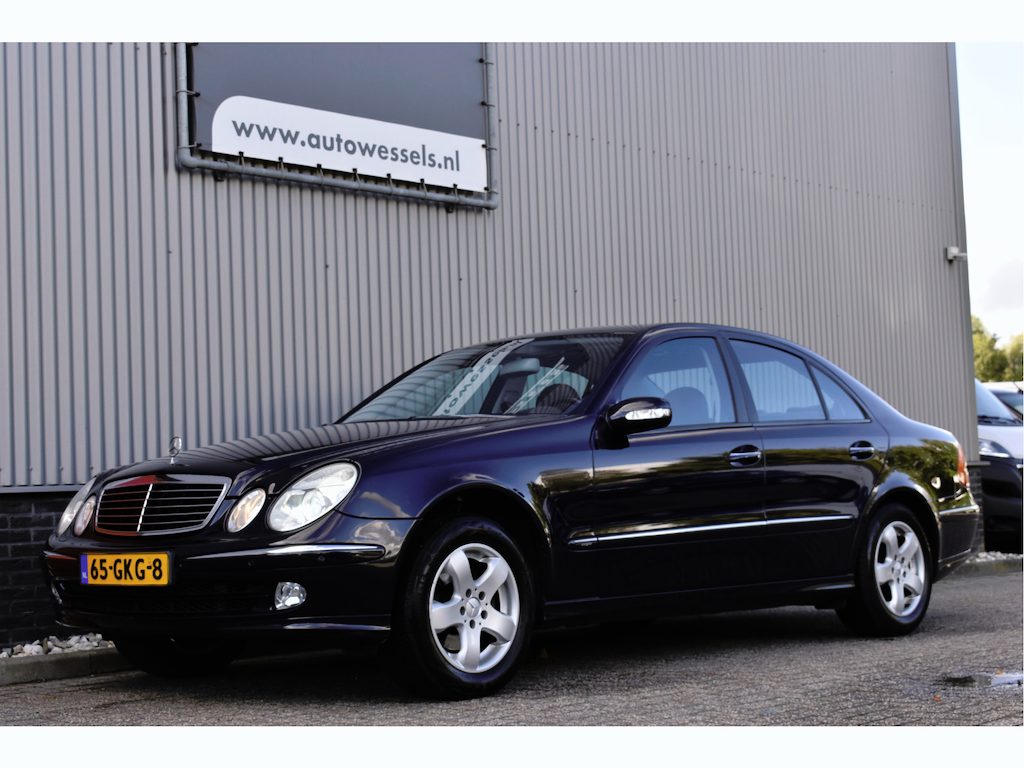 Mercedes-Benz E-klasse 320 Elegance 2e eigenaar, Schuif/kanteldak, 6 cilinder