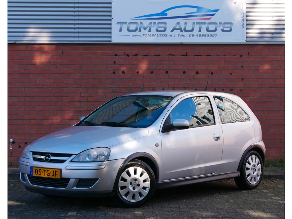 Opel Corsa 1.2-16V Silverline airco. nieuwe apk. stuurbekrachteging.