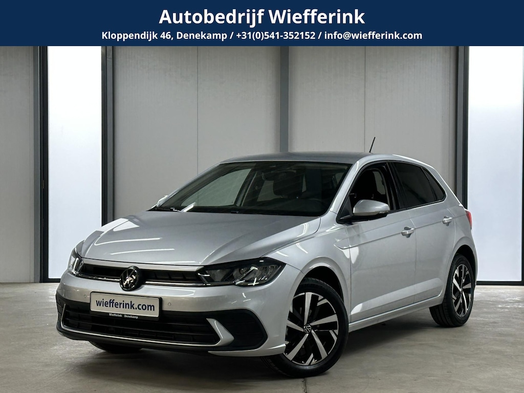 Volkswagen Polo 1.0 TSI Life Edition 95 pk | Camera | Carplay | Autom. airco | PDC V&A |