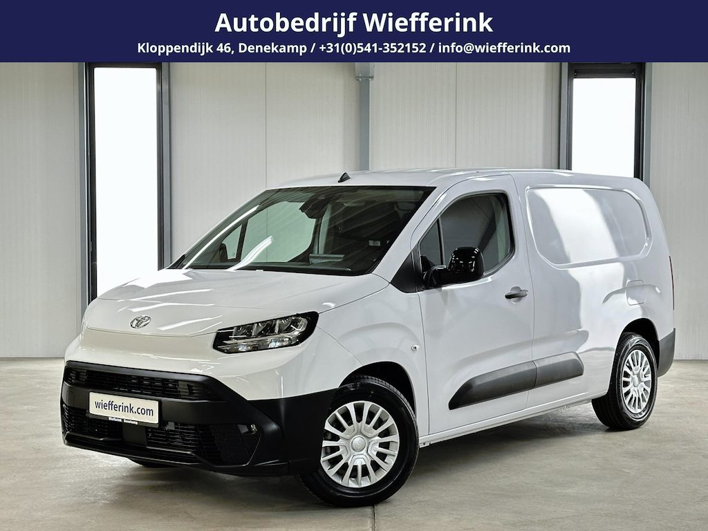Toyota PROACE CITY Electric Challenger Long (L2) 50 kWh 136pk | 3pers. | Laadvloer | 3-fase(11kw) | Multimediascherm groot |
