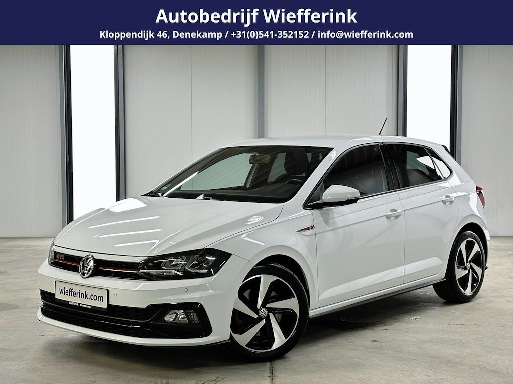 Volkswagen Polo 2.0 TSI GTI 200pk | BeatsAudio | Stoelverwarming | Groot scherm | Apple carplay | PDC voor & achter |