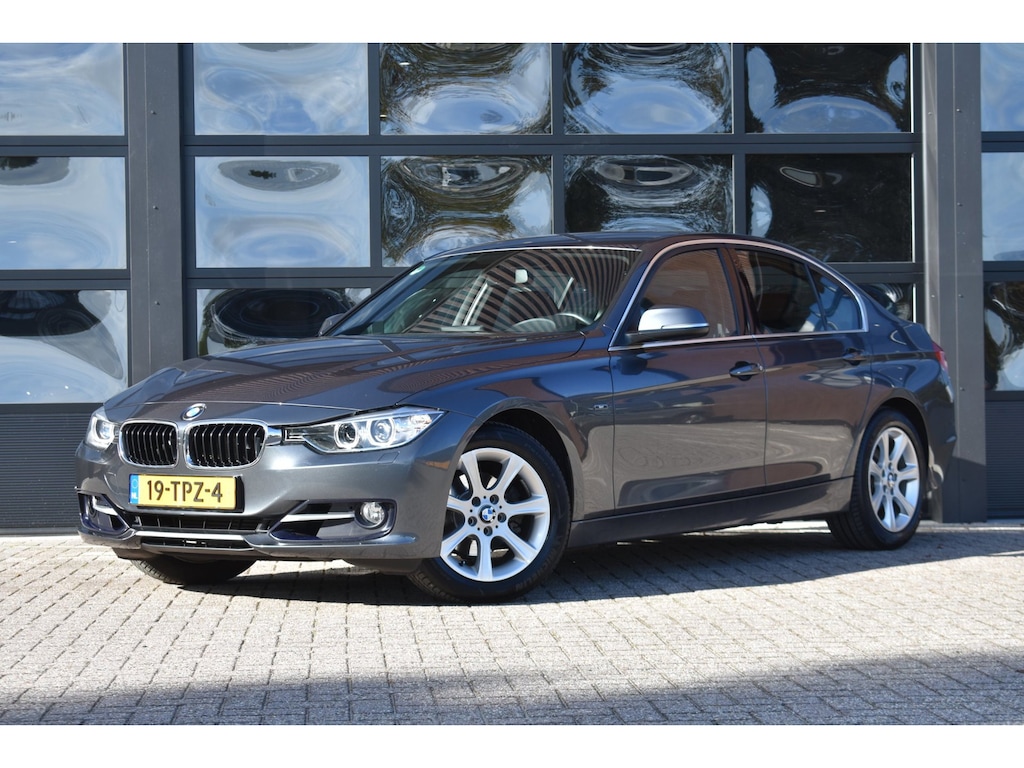BMW 3-Serie 320i High Executive '12 Xenon Leder Clima Navi Cruise Inruil mogelijk