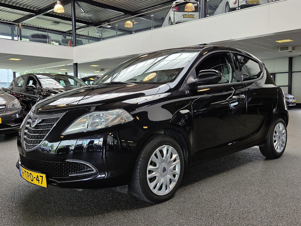 Lancia Ypsilon 0.9 TwinAir Gold