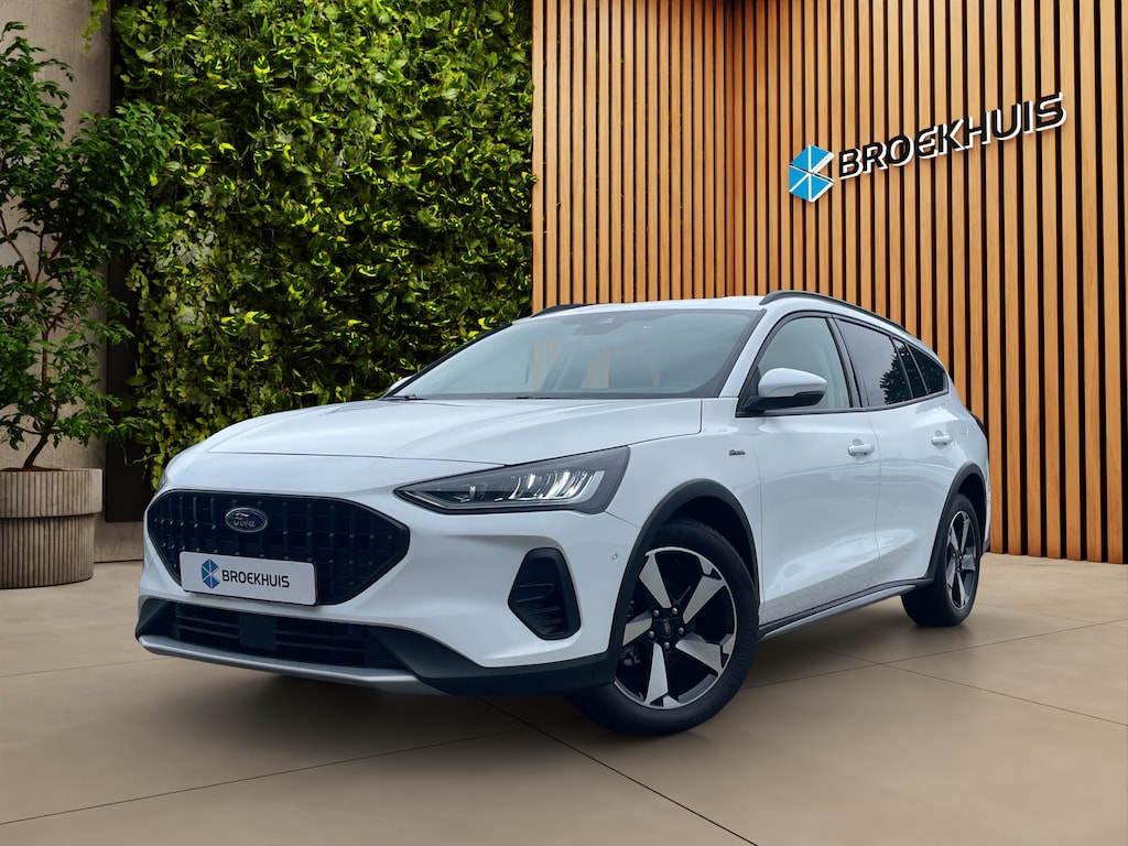 Ford Focus Wagon 1.0EB Active Automaat | Trekhaak afneembaar | Camera | AGR | Winterpakket | Navi | Apple Carplay/Android Auto | Full-LED | Airco (automatisch) | Apple Carplay/Android Auto|telefoonintegratie premium | Full-LED koplampen