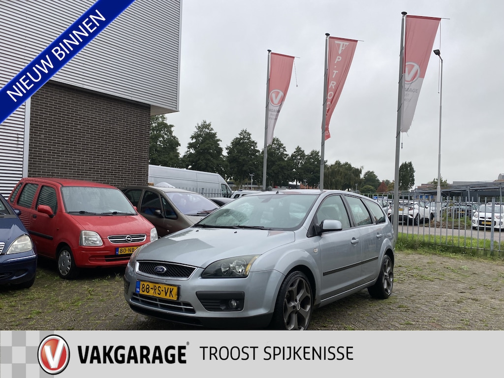Ford Focus Wagon 1.6-16V Futura,Airco,Cruisecontrol,Trekhaak,Elektrischpakket,Sportstoelen,Boordcomputer,Regensensor,18 Inch Lmv