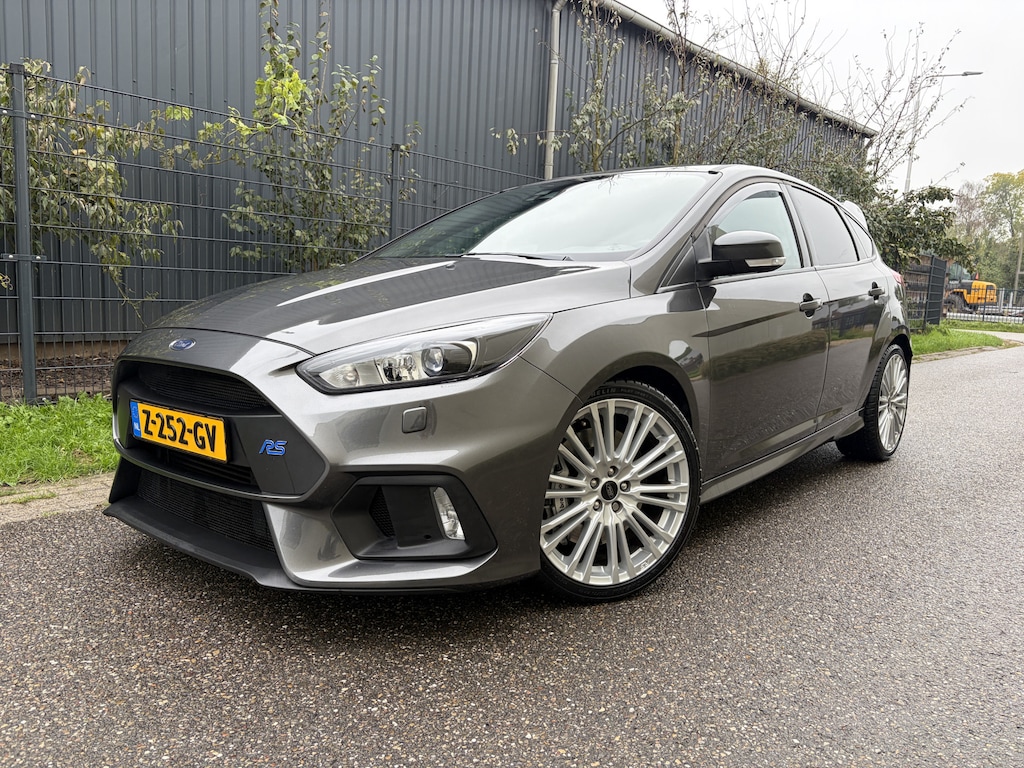 Ford Focus 2.3 RS / RECARO / NAVI / CRUISE / CAMERA / AIRCO / 350PK! / 82dkm!